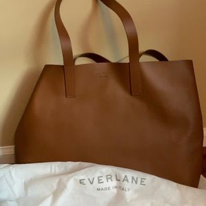 Everlane tan tote only used twice!